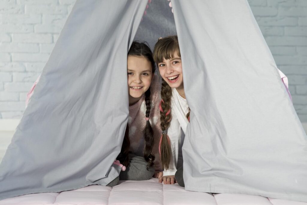How to Build the Perfect Blanket Fort at Home