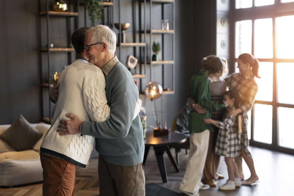 Дальние родственники встретились 