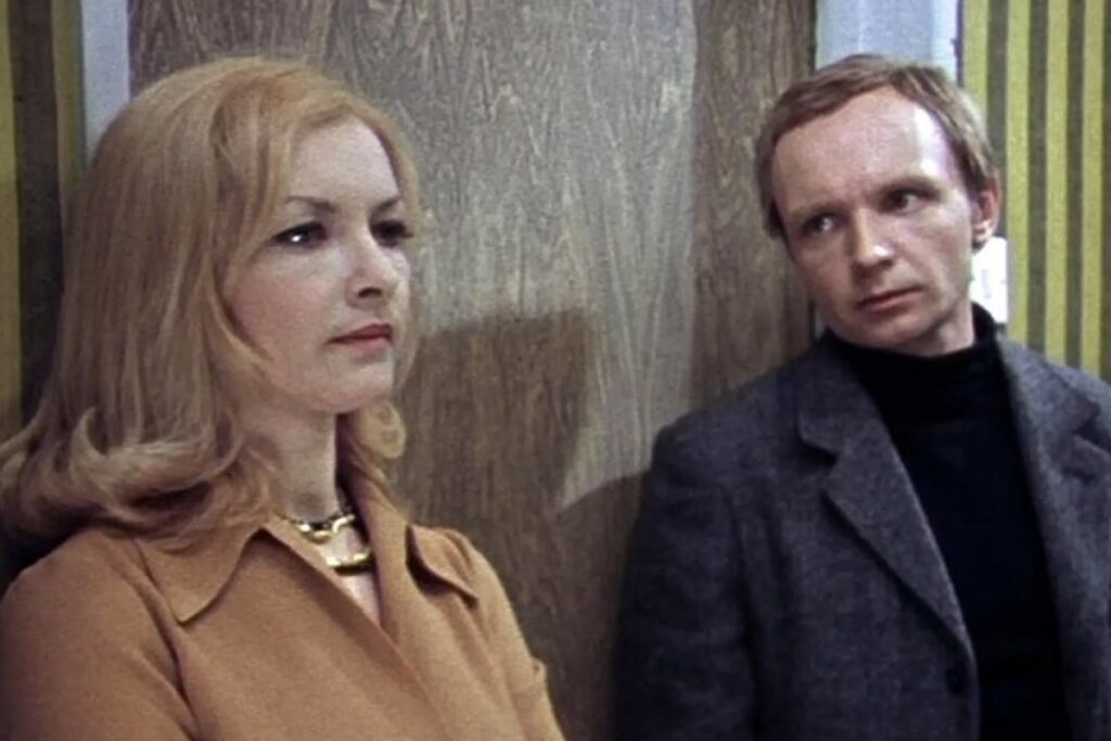 Кадр из фильма Ирония судьбы, или С легким паром