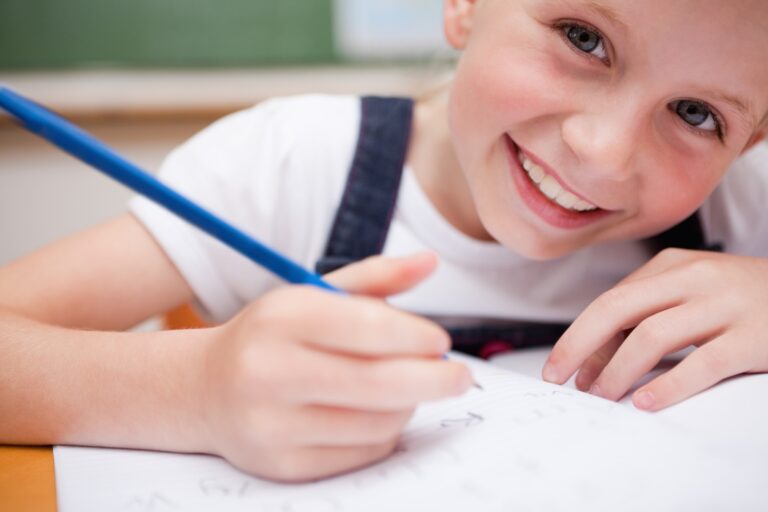 Cursive is being reintroduced in schools: handwriting is making a comeback