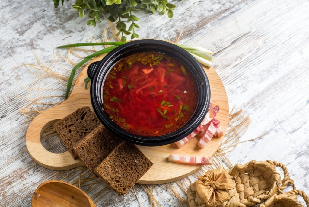 Borscht, salo, bread