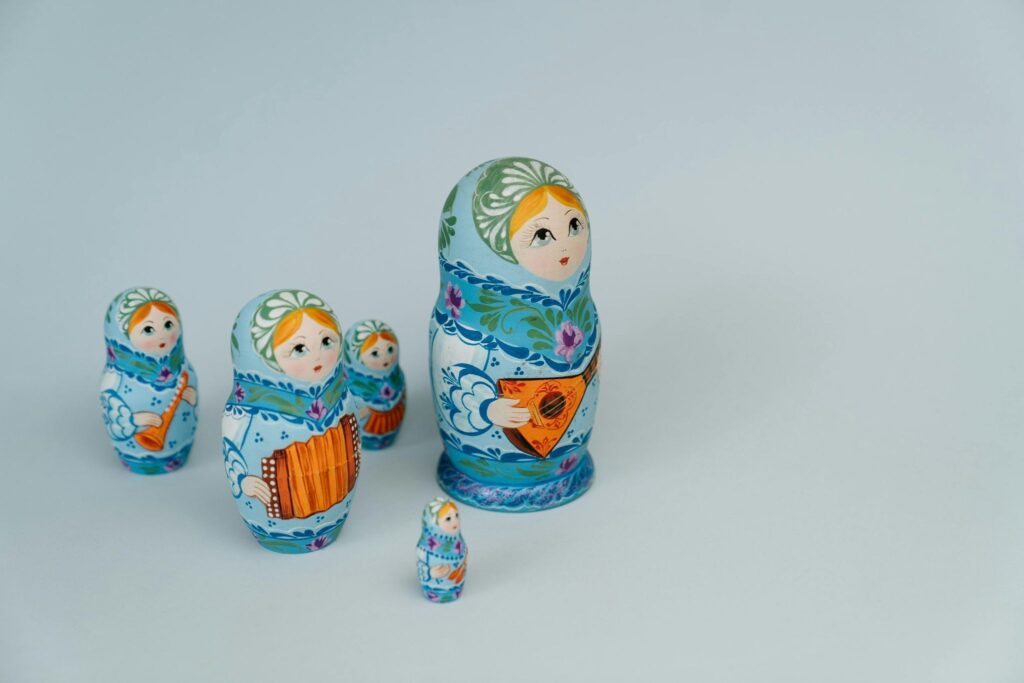 Матрешки в синем цвете.