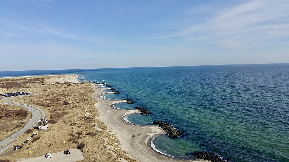 Seaside with a clear boundary between land and water